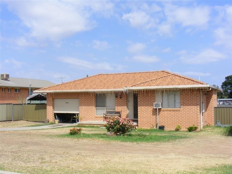 20 Darling Avenue, Cowra NSW 2794
