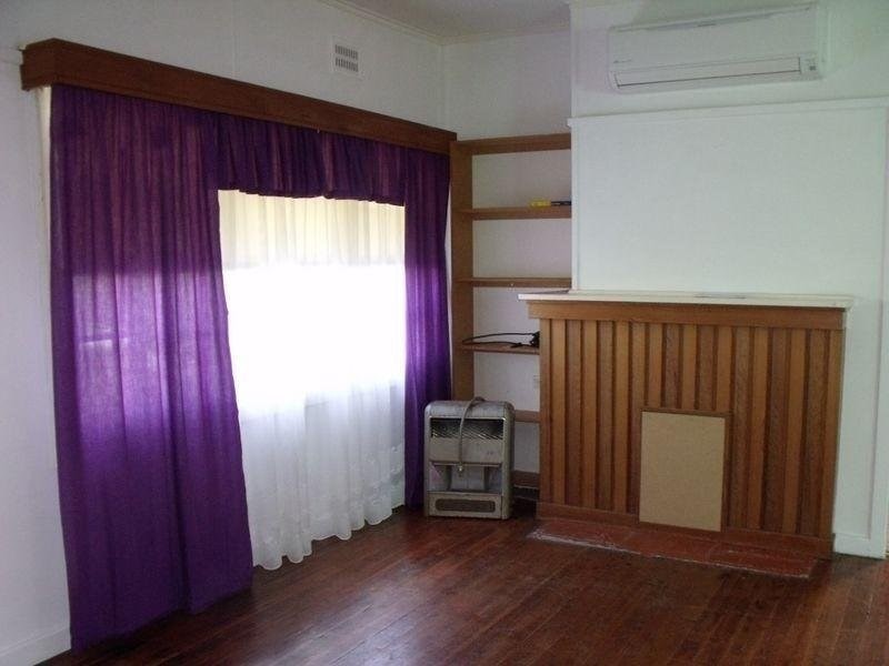 34 Courallie Street, Cowra NSW 2794