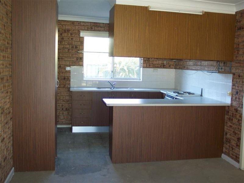 1 and  2 Of 71 Taragala Street, Cowra NSW 2794