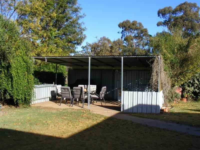 23-25 Bank Street, Gooloogong NSW 2805