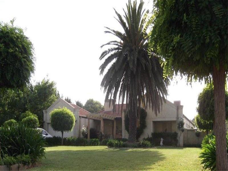 69 River Park Road, Cowra NSW 2794