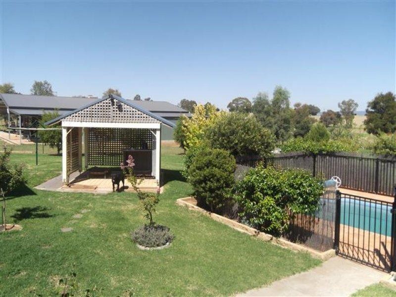 9 Shepherd Avenue, Cowra NSW 2794