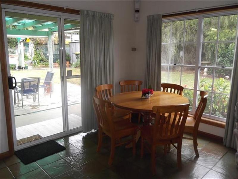 44 Dawson Drive, Cowra NSW 2794