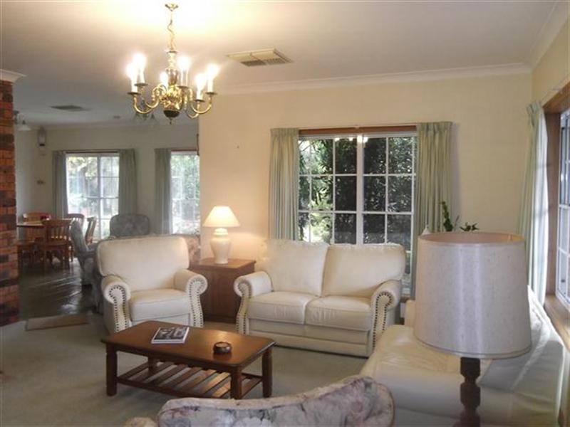 44 Dawson Drive, Cowra NSW 2794