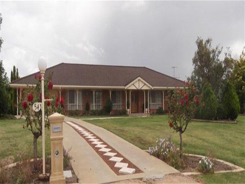 54 Cowra Road, Cowra NSW 2794