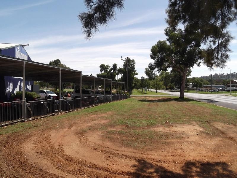 38 Young Road, Cowra NSW 2794