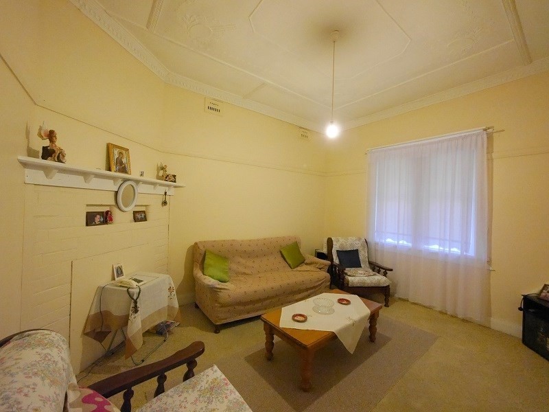 56 Liverpool Street, Cowra NSW 2794