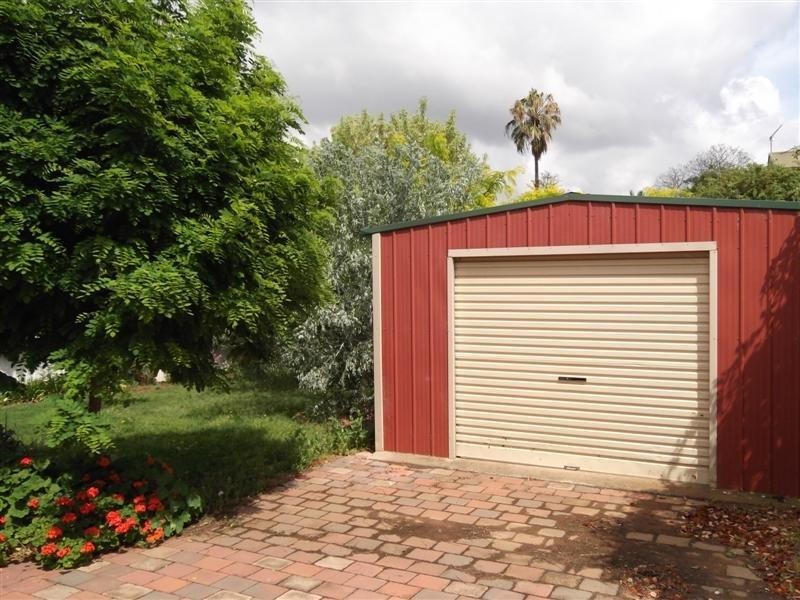 14 Lachlan Street, Cowra NSW 2794