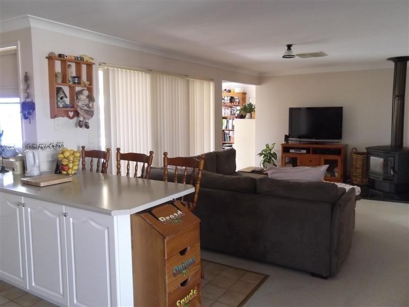 6 Casuarina Close, Cowra NSW 2794