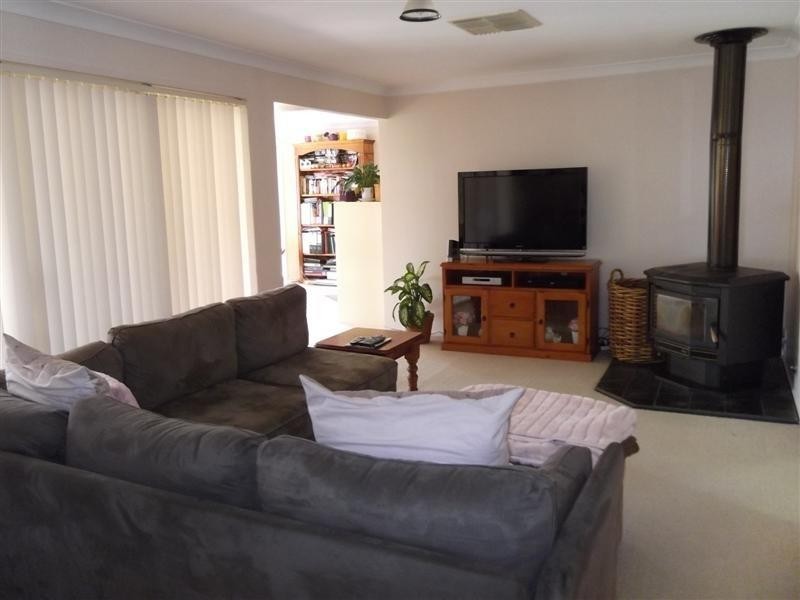 6 Casuarina Close, Cowra NSW 2794