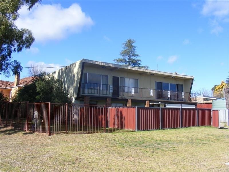 13 Waugoola Street, Cowra NSW 2794