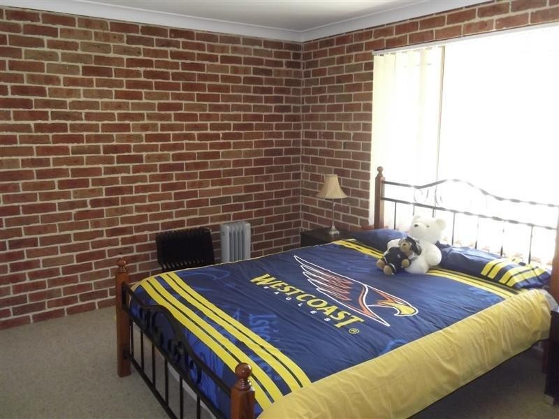 13 Grevillea Close, Cowra NSW 2794