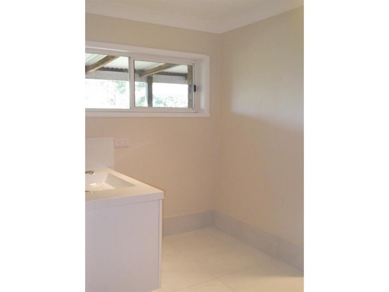 29 Dawson Drive, Cowra NSW 2794