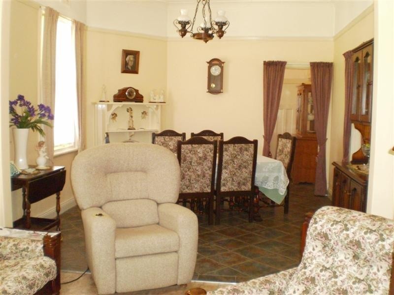 10 Baronga Street, Cowra NSW 2794