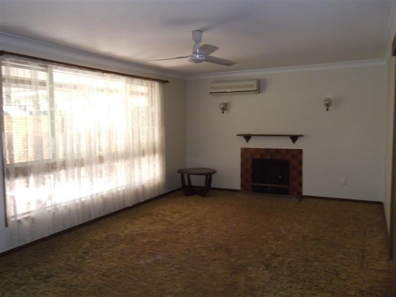 14 Bank Street, Gooloogong NSW 2805