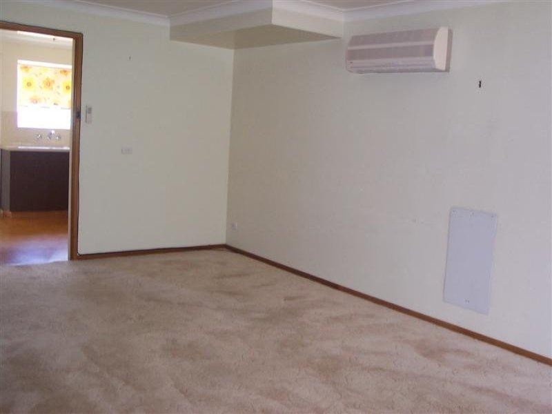 37A Newcombe Street, Cowra NSW 2794