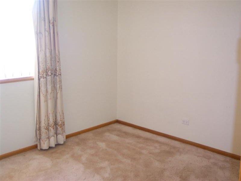 37A Newcombe Street, Cowra NSW 2794