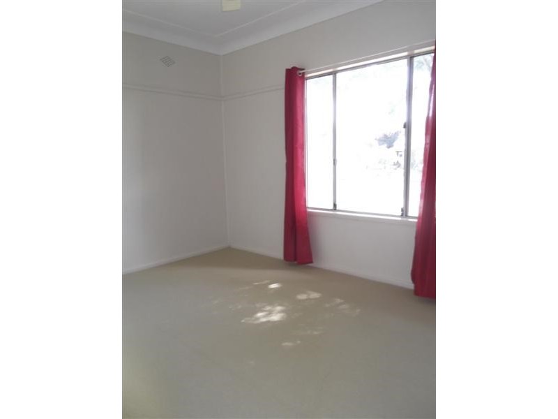 33 Darling Avenue, Cowra NSW 2794