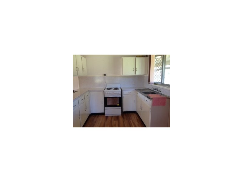 10 York Street, Greenethorpe NSW 2809
