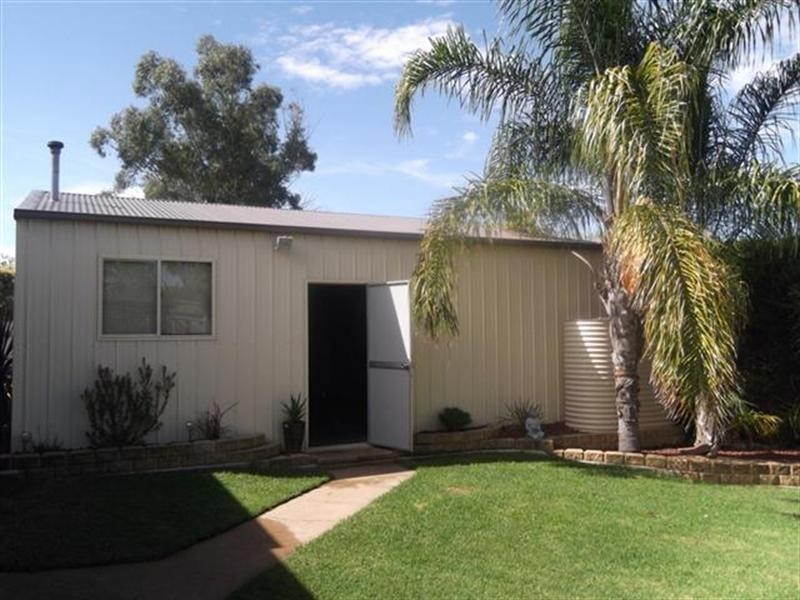 5 Comerford Street, Cowra NSW 2794