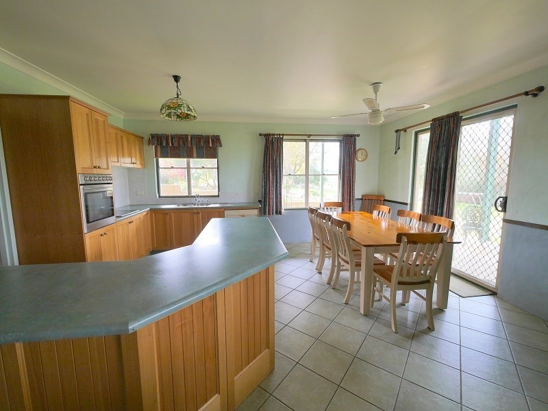 77 Military Parade, Cowra NSW 2794