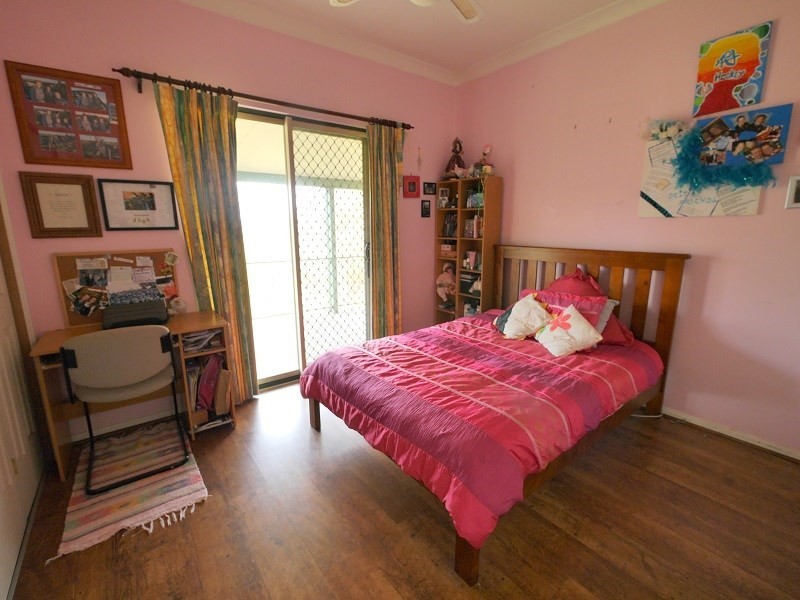 77 Military Parade, Cowra NSW 2794