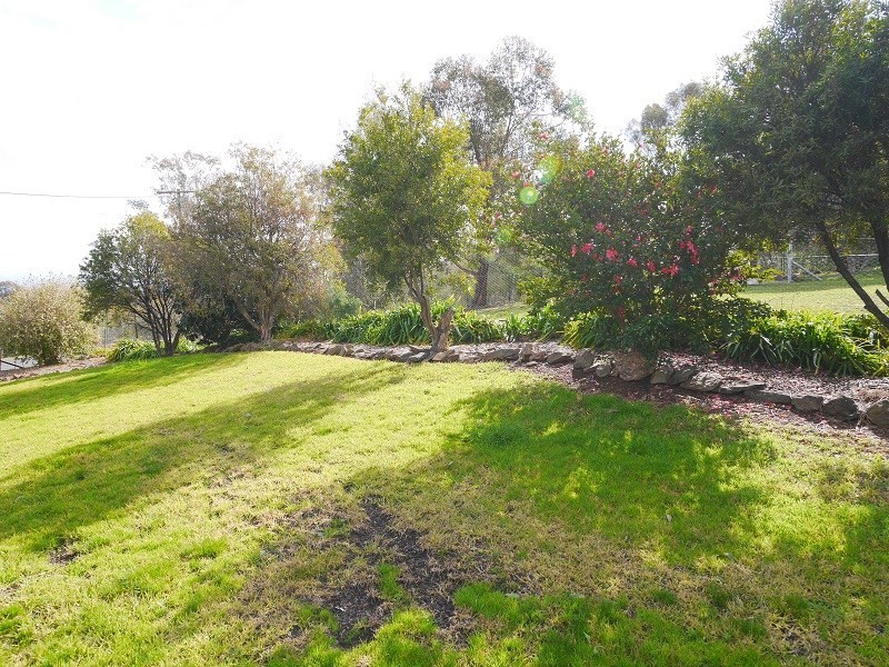 77 Military Parade, Cowra NSW 2794