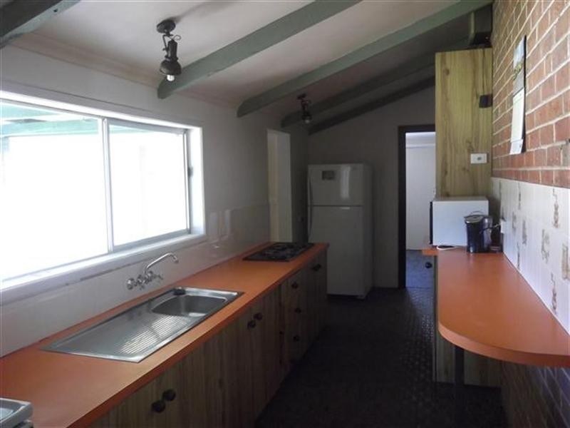 10 Lyall Street, Cowra NSW 2794