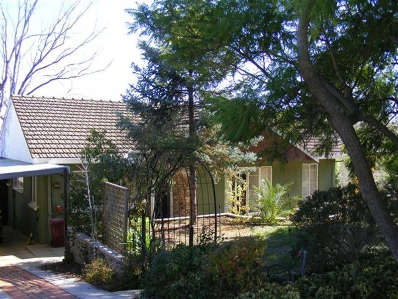 8 Binni Creek Road, Cowra NSW 2794