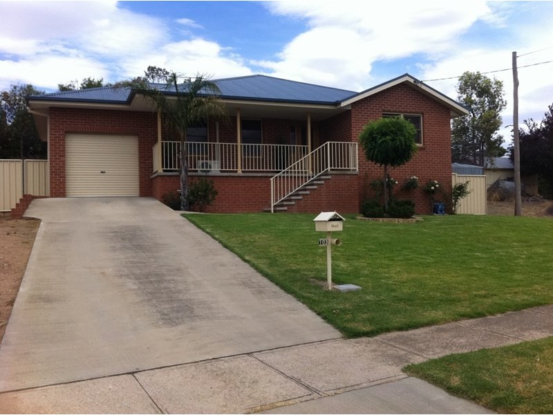 103 Taragala Street, Cowra NSW 2794