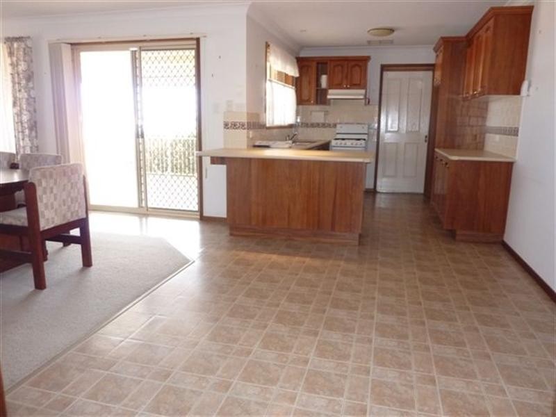 20 Banksia Close, Cowra NSW 2794