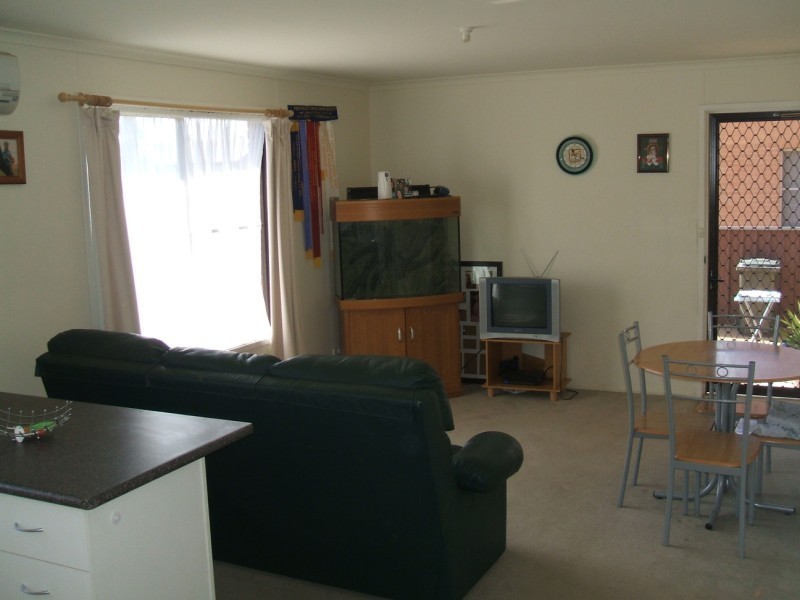 16 Taragala Street, Cowra NSW 2794