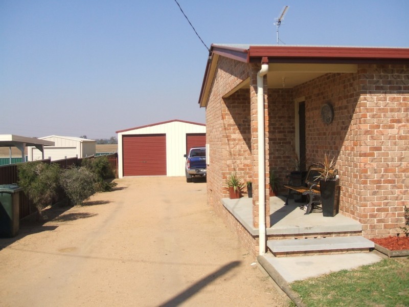 16 Taragala Street, Cowra NSW 2794