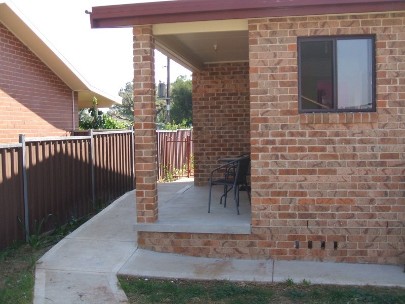 16 Taragala Street, Cowra NSW 2794