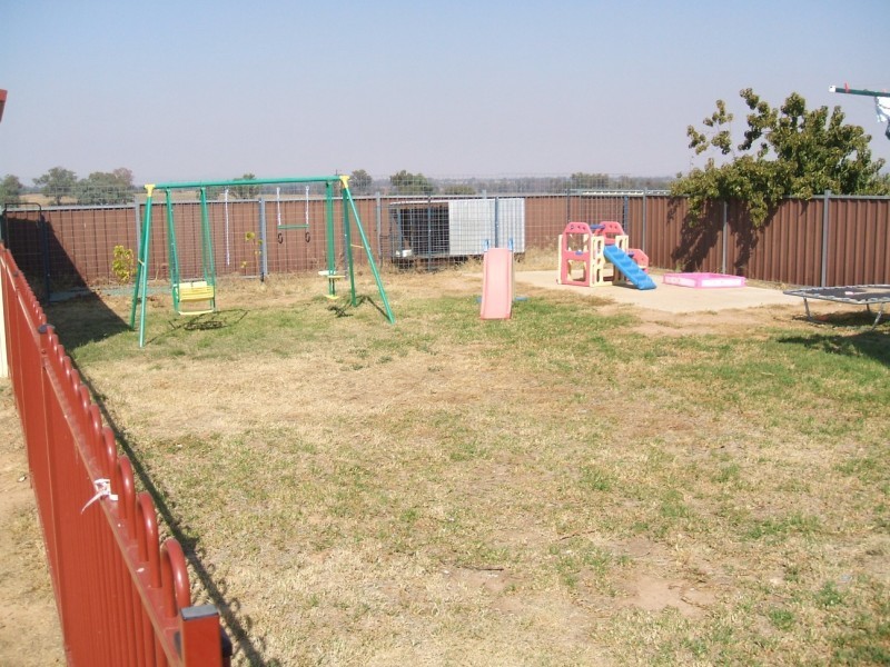 16 Taragala Street, Cowra NSW 2794