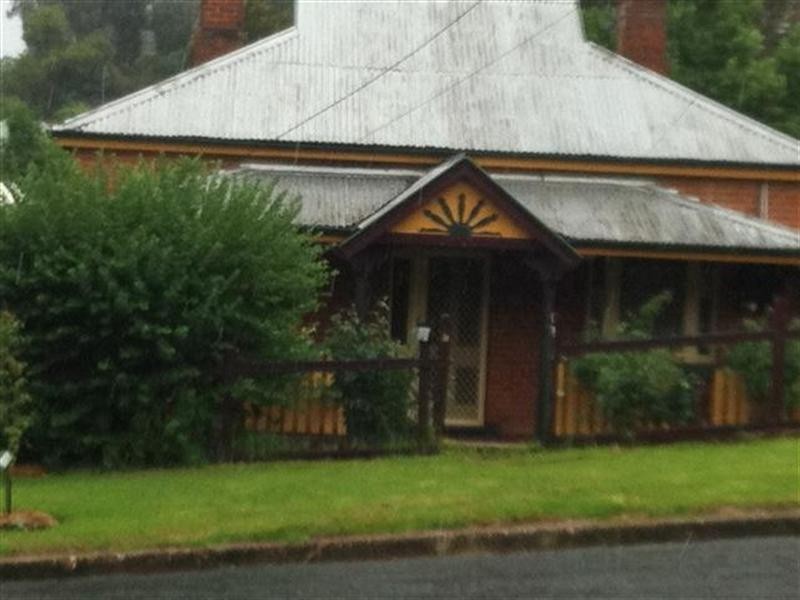38 Liverpool Street, Cowra NSW 2794