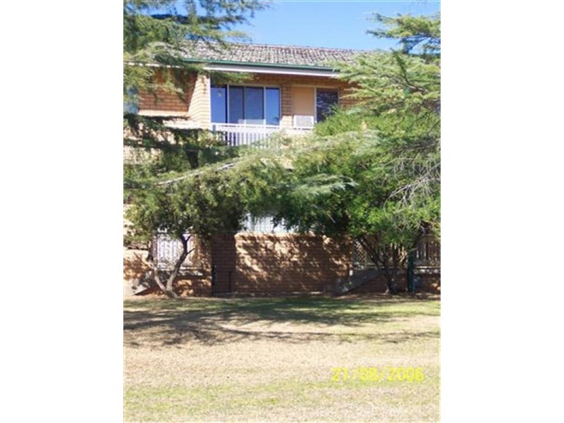 39A Newcombe Street, Cowra NSW 2794