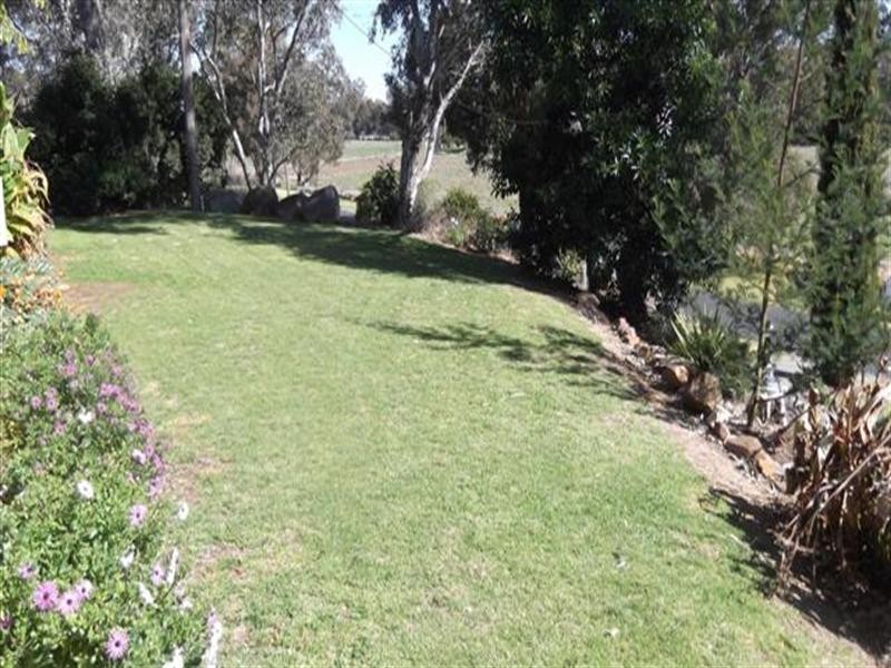 91 Taragala Street, Cowra NSW 2794