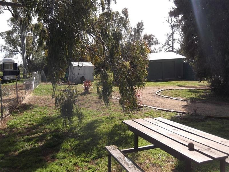 18 Battalion Drive, Cowra NSW 2794