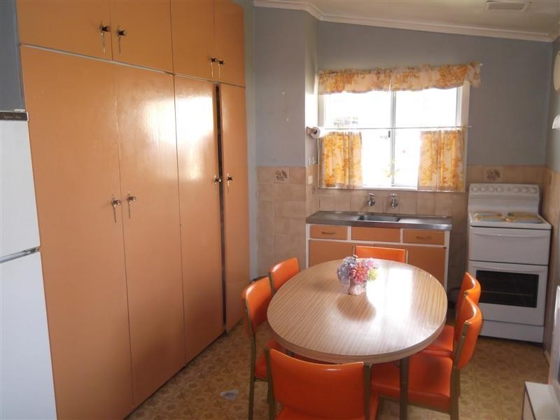 21 Railway Street, Cowra NSW 2794