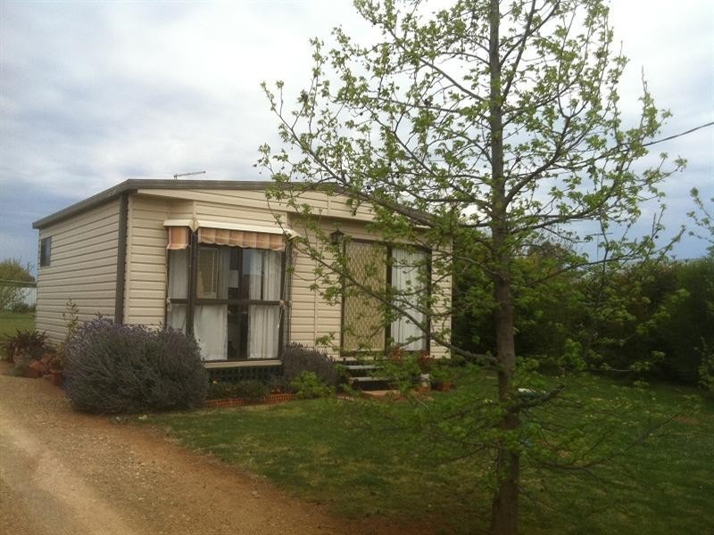 33 Belmore Street, Woodstock NSW 2793