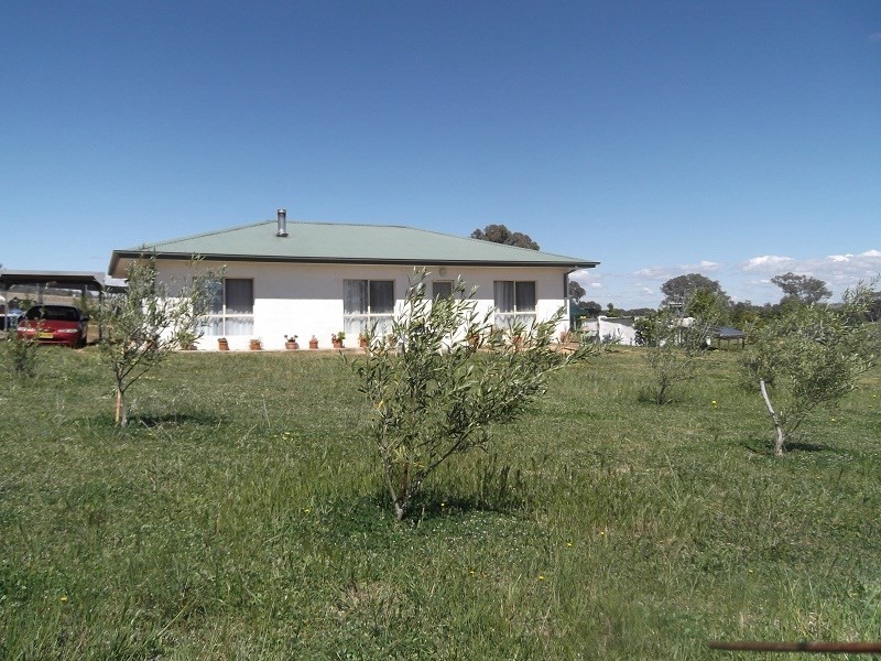 Lucas Farms Milburn Creek Road, Cowra NSW 2794