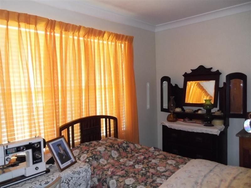 10 Chapman Street, Cowra NSW 2794