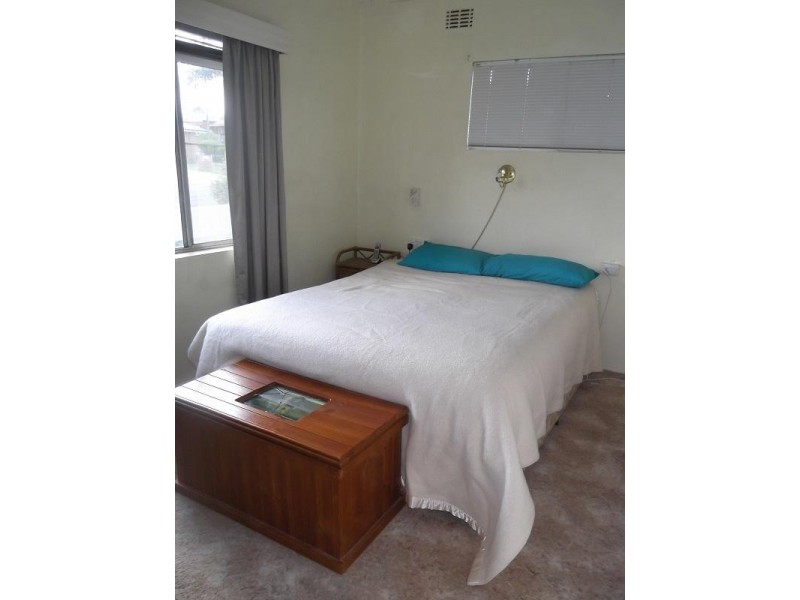 27 Courallie Street, Cowra NSW 2794