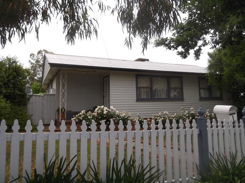 1 Pitt Street, Cowra NSW 2794