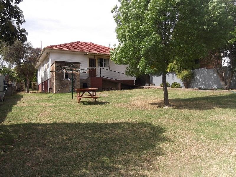 30 Suttor Street, Canowindra NSW 2804