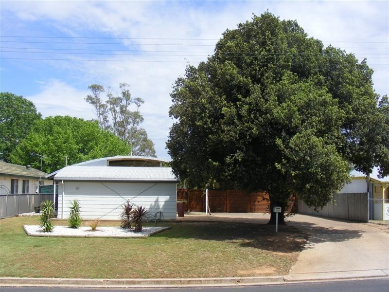 18 Cooyal Street, Cowra NSW 2794