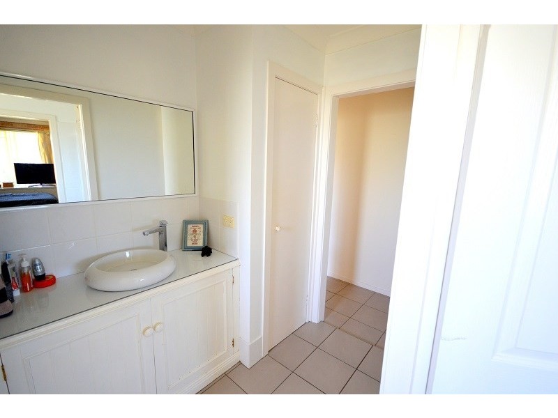 24 Evans Street, Cowra NSW 2794