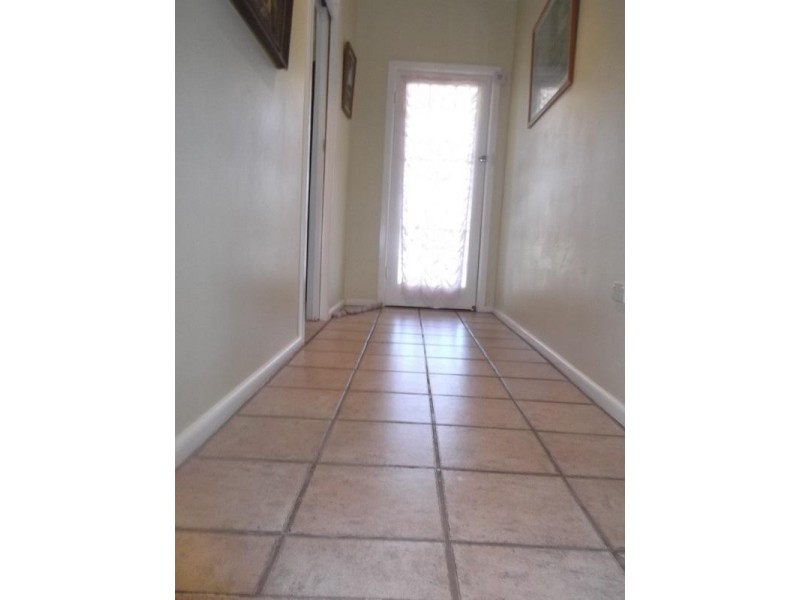 1 Chapman Street, Cowra NSW 2794