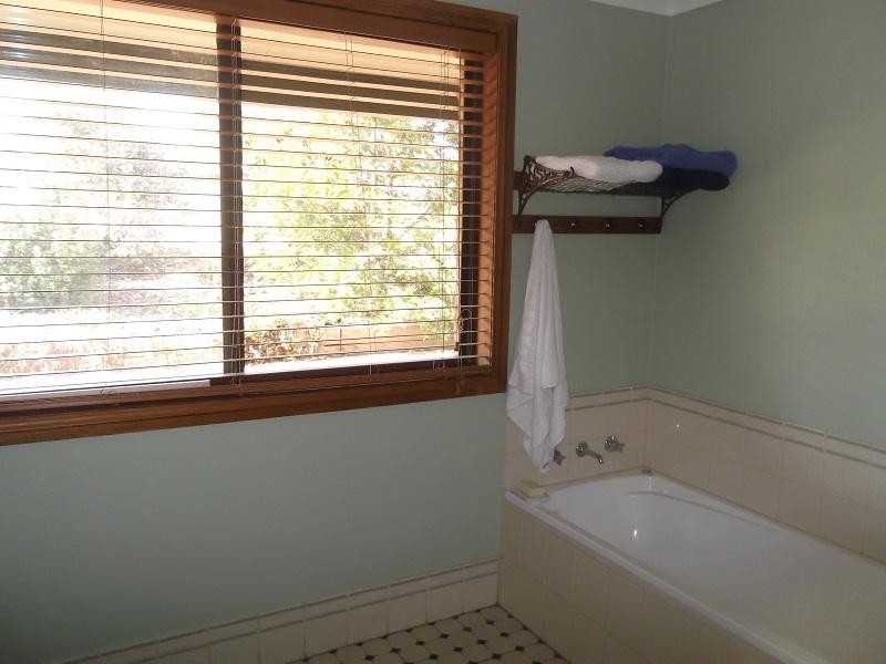 415 Elouera Road, Cowra NSW 2794